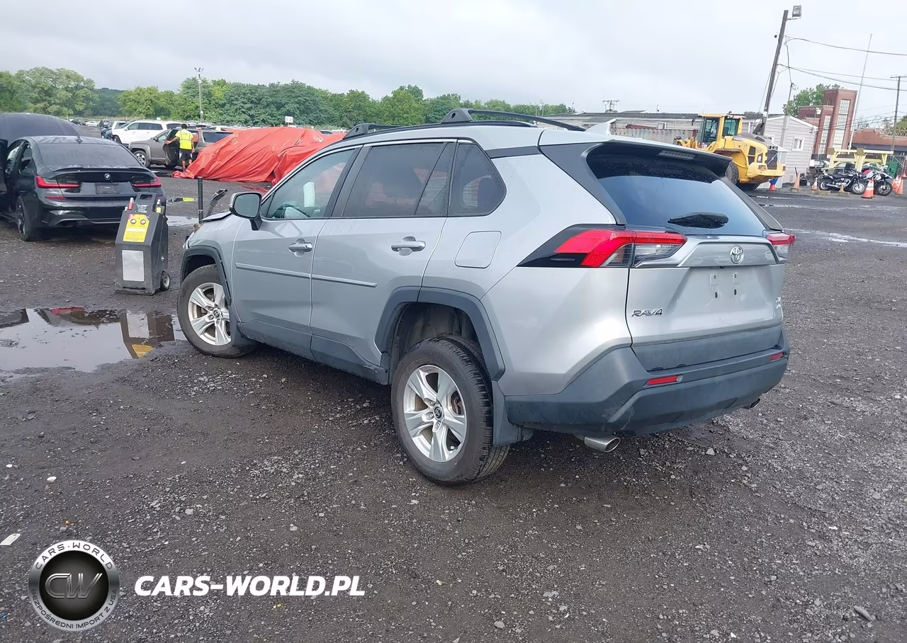 2021 Toyota Rav4 Xle VIN:2T3P1RFV5MW171668 - 3