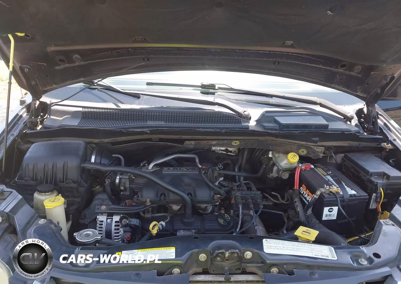 2010 Chrysler Town & Country Touring VIN:2A4RR5D15AR260781 - 10
