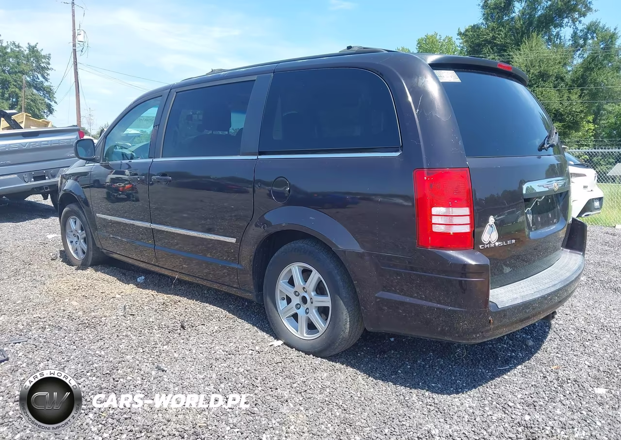 2010 Chrysler Town & Country Touring VIN:2A4RR5D15AR260781 - 3