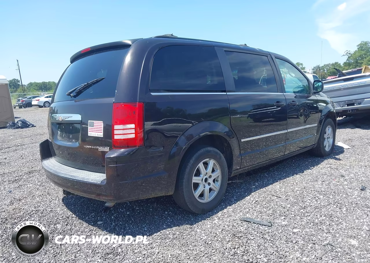 2010 Chrysler Town & Country Touring VIN:2A4RR5D15AR260781 - 4