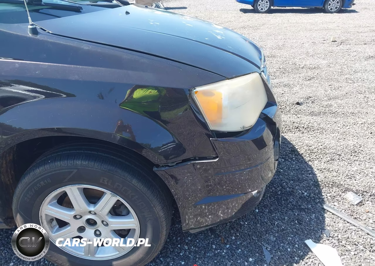 2010 Chrysler Town & Country Touring VIN:2A4RR5D15AR260781 - 6