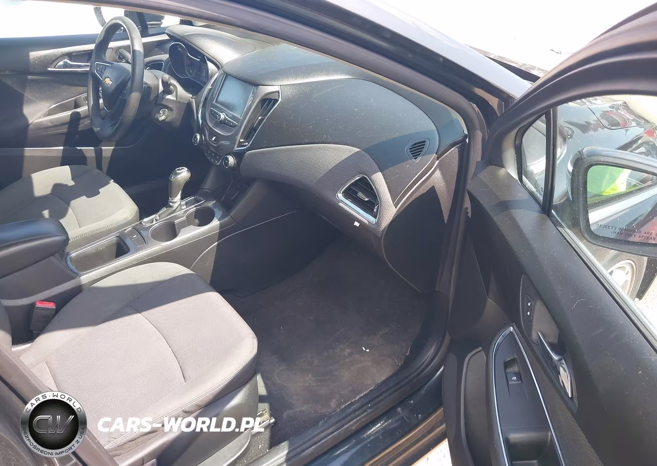 2018 Chevrolet Cruze Lt Auto VIN:1G1BE5SMXJ7110434 - 5