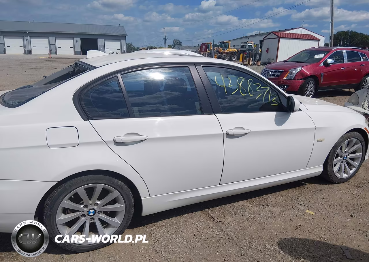 2009 BMW 328I VIN:WBAPH575X9NM33814 - 13