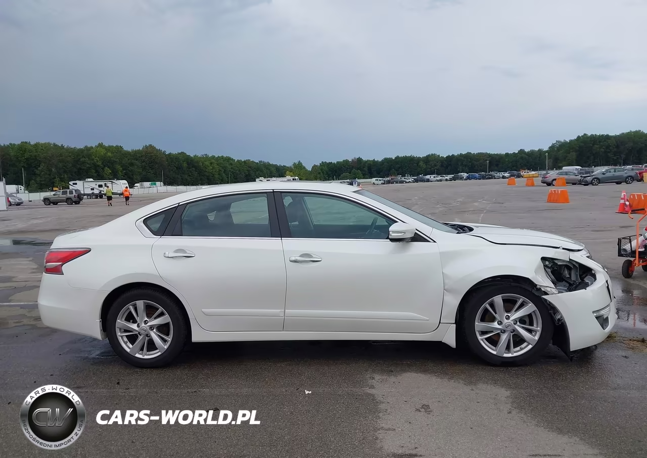 2015 Nissan Altima 2.5 Sv VIN:1N4AL3AP1FC272594 - 13