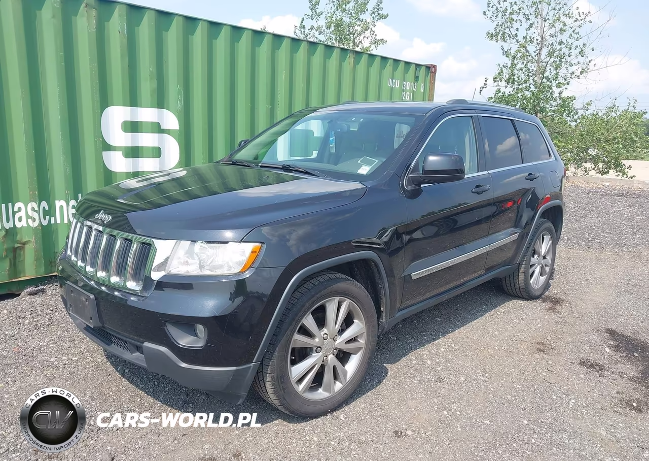 2013 Jeep Grand Cherokee Laredo VIN:1C4RJFAT3DC646024 - 6