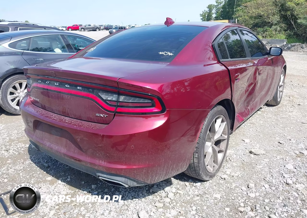 2018 Dodge Charger Sxt Plus Rwd VIN:2C3CDXHG4JH188616 - 4