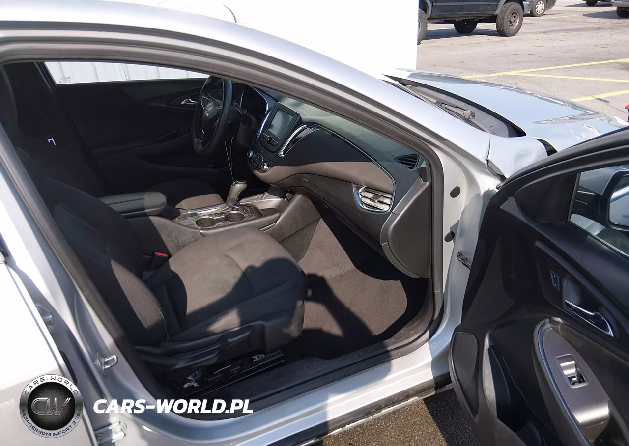 2017 Chevrolet Malibu 1Lt VIN:1G1ZE5ST4HF155018 - 5