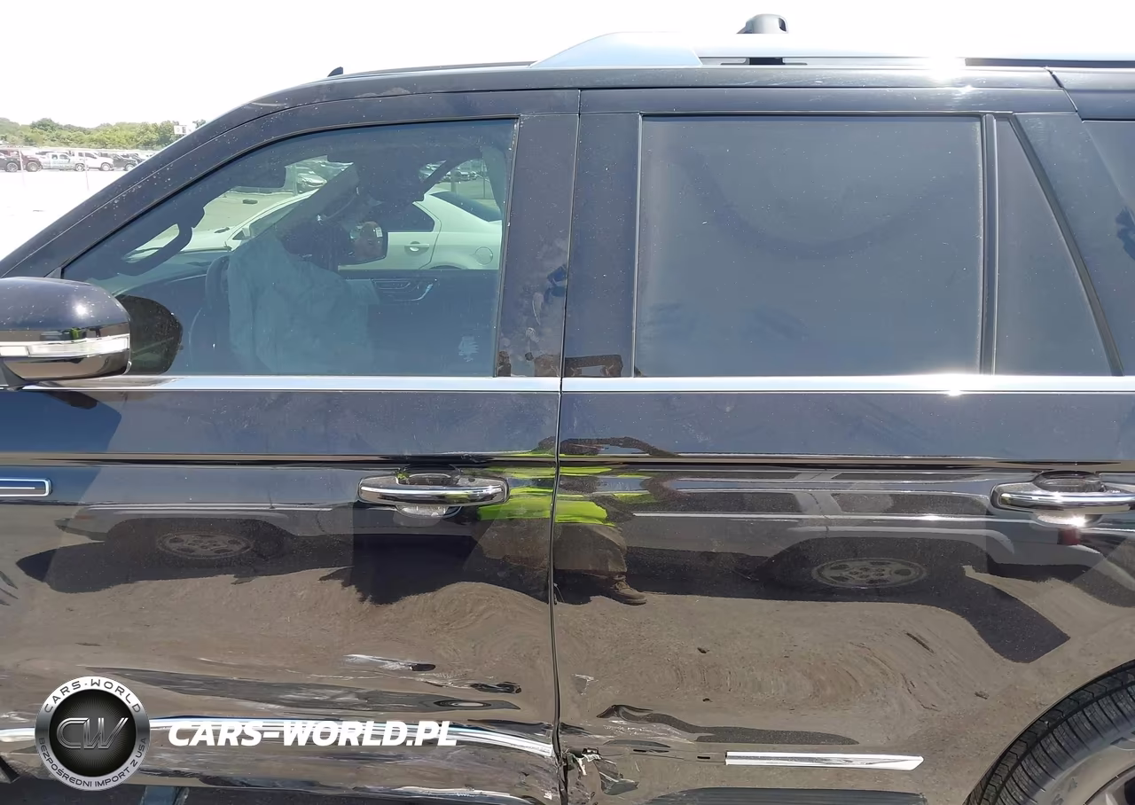 2021 Lincoln Navigator Reserve VIN:5LMJJ2KT4MEL01361 - 14