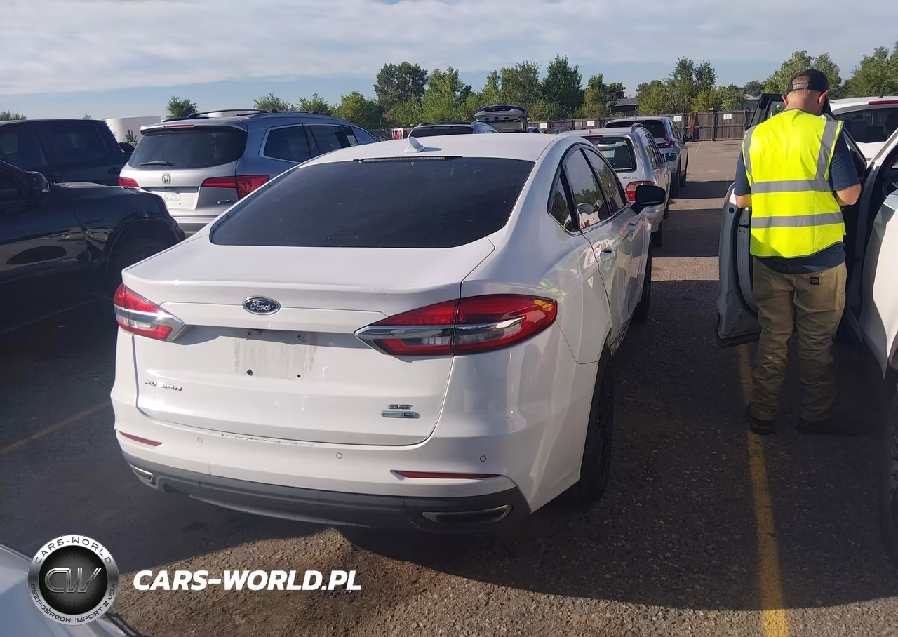 2020 Ford Fusion Se VIN:3FA6P0T99LR126867 - 4