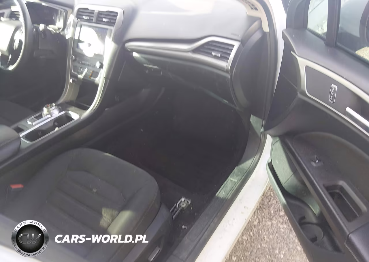 2020 Ford Fusion Se VIN:3FA6P0T99LR126867 - 5