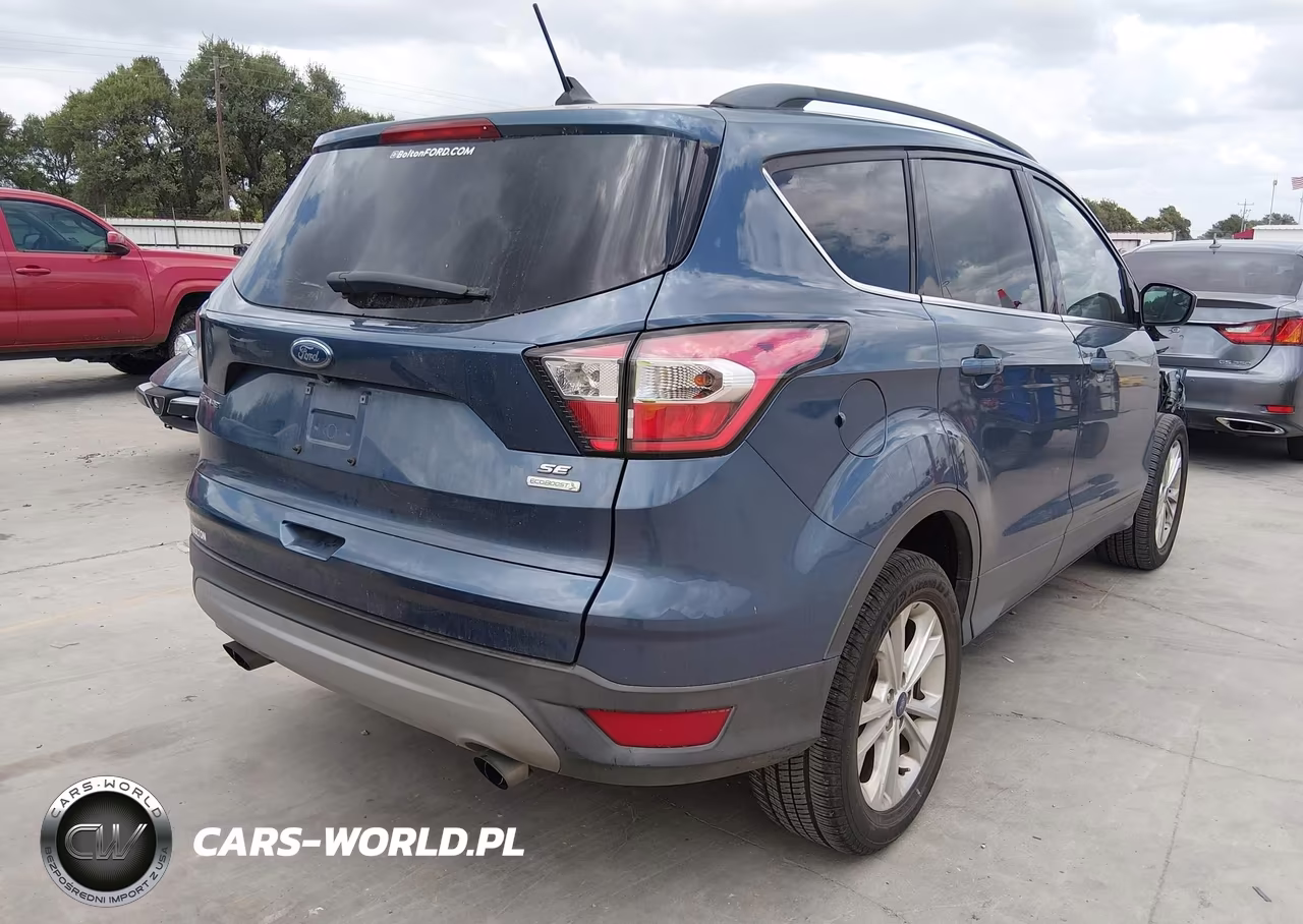 2018 Ford Escape Se VIN:1FMCU0GD4JUA36824 - 4