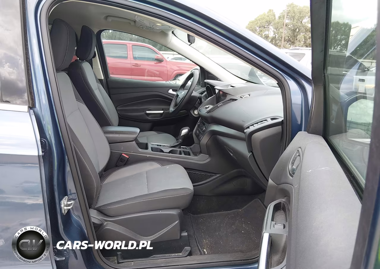 2018 Ford Escape Se VIN:1FMCU0GD4JUA36824 - 5