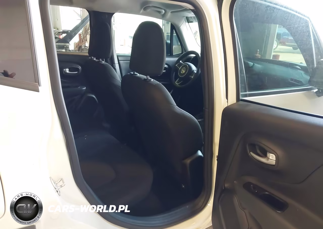 2023 Jeep Renegade Latitude 4X4 VIN:ZACNJDB17PPP10286 - 8