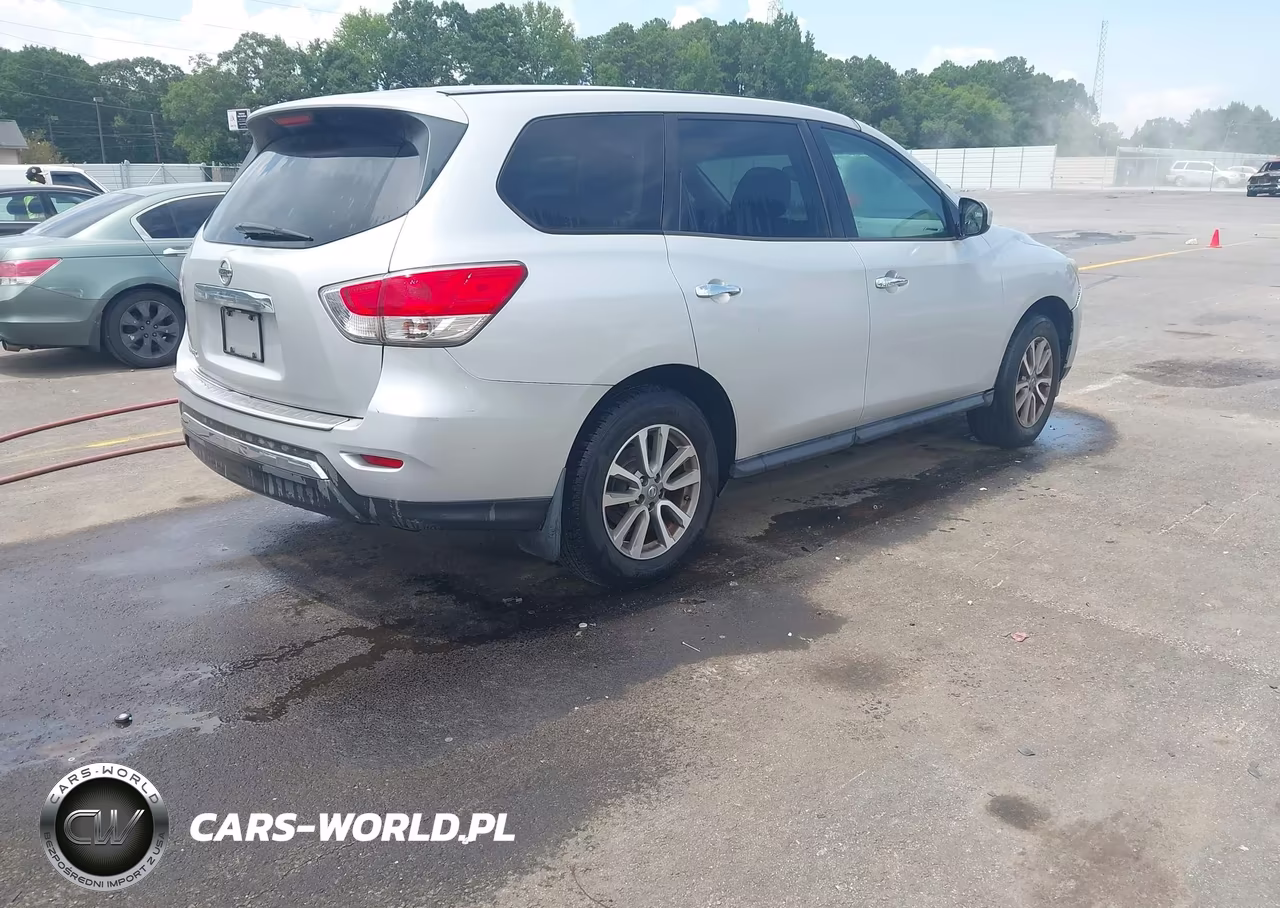 2014 Nissan Pathfinder S VIN:5N1AR2MNXEC685766 - 4
