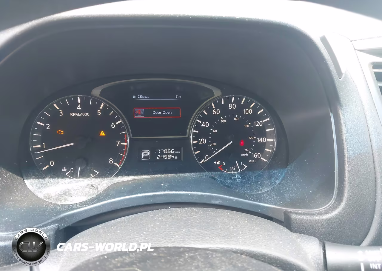 2014 Nissan Pathfinder S VIN:5N1AR2MNXEC685766 - 7