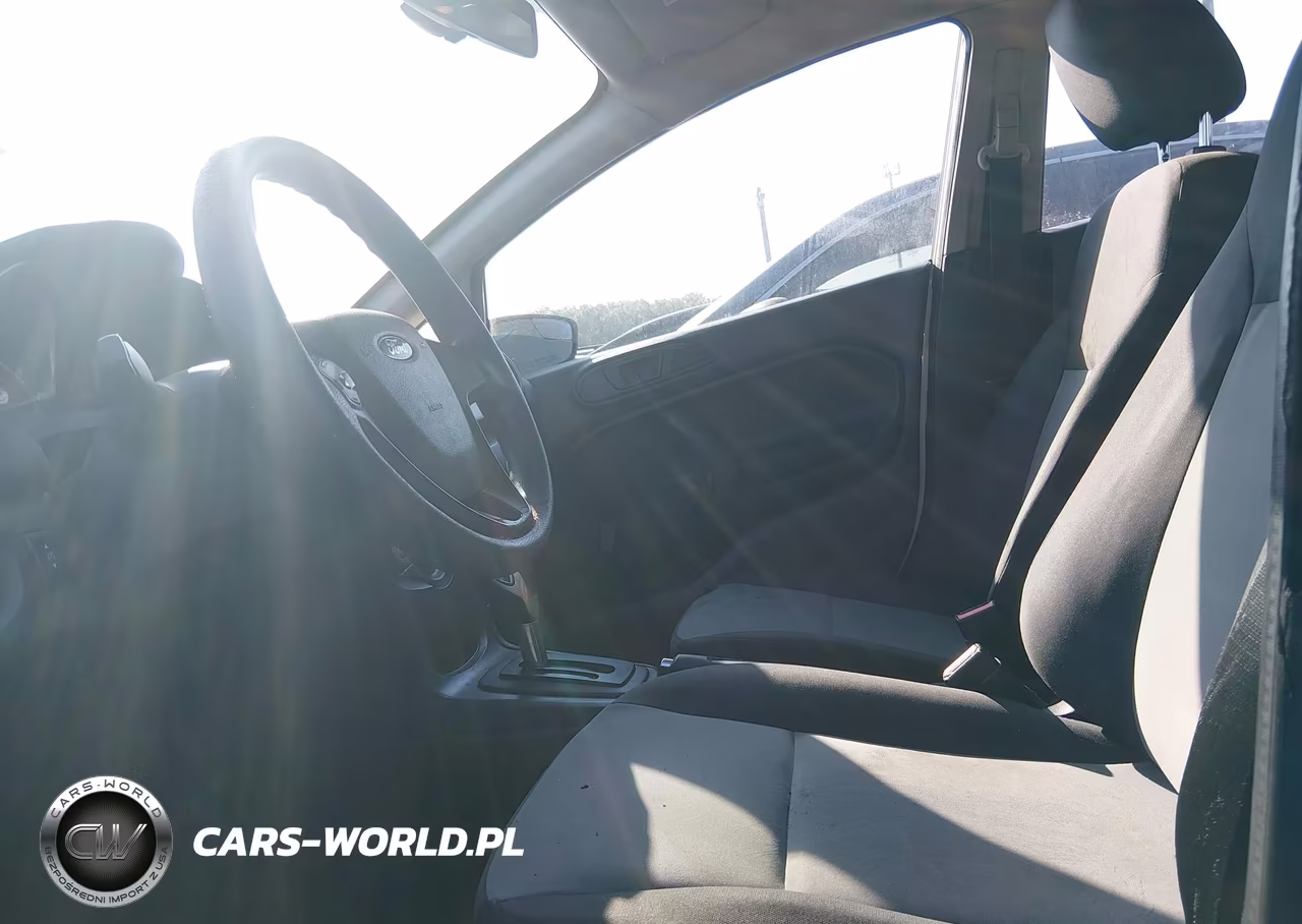 2015 Ford Fiesta S VIN:3FADP4AJXFM171104 - 5