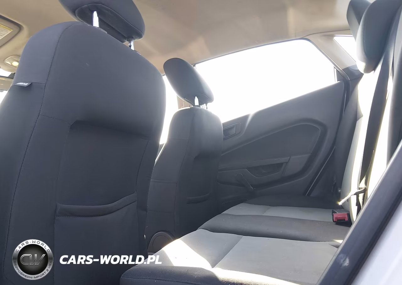 2015 Ford Fiesta S VIN:3FADP4AJXFM171104 - 8