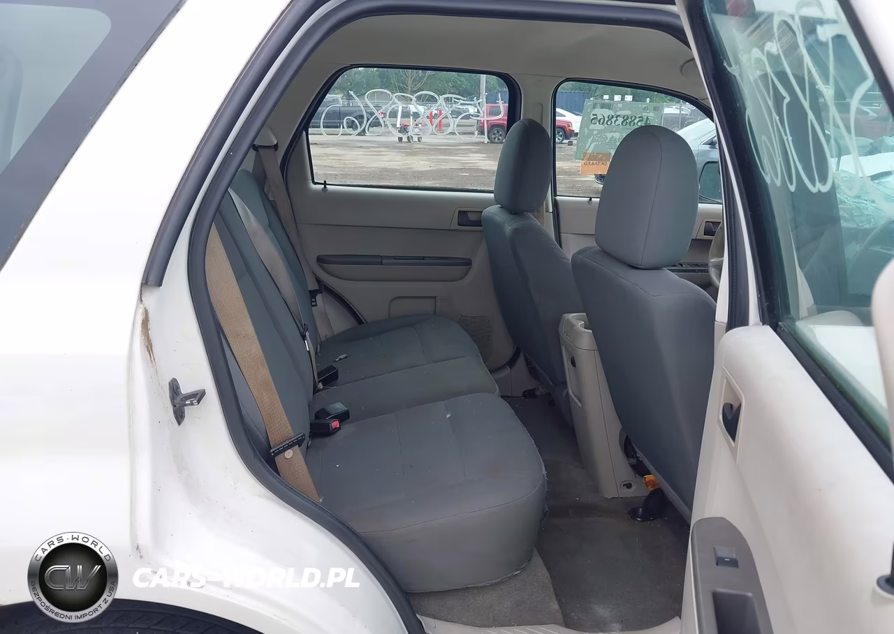 2009 Ford Escape Xls VIN:1FMCU92709KC96795 - 8