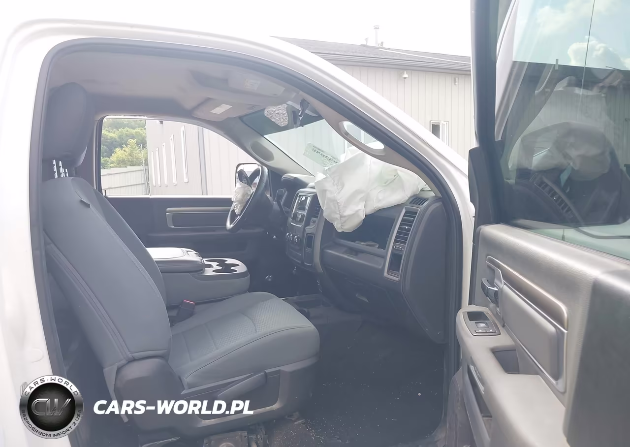 2017 Ram 2500 Tradesman 4X4 8' Box VIN:3C6MR5AJ0HG578867 - 5