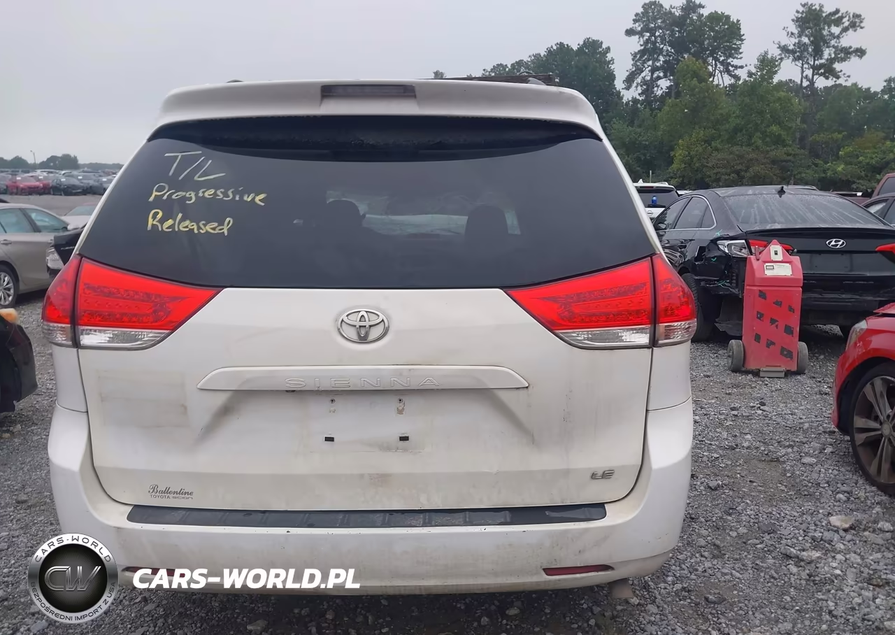 2011 Toyota Sienna Le V6 VIN:5TDKK3DC3BS131125 - 16