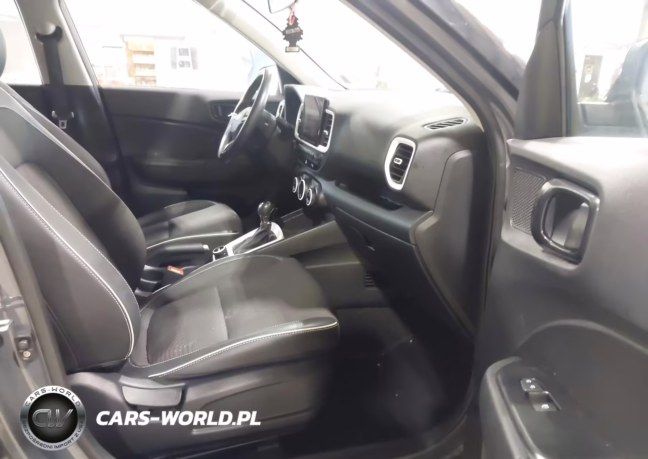 2024 Hyundai Venue Limited VIN:KMHRC8A32RU308004 - 5