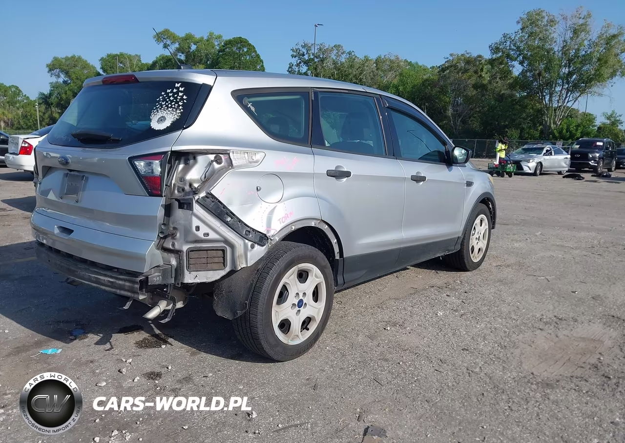 2017 Ford Escape S VIN:1FMCU0F7XHUC37357 - 4