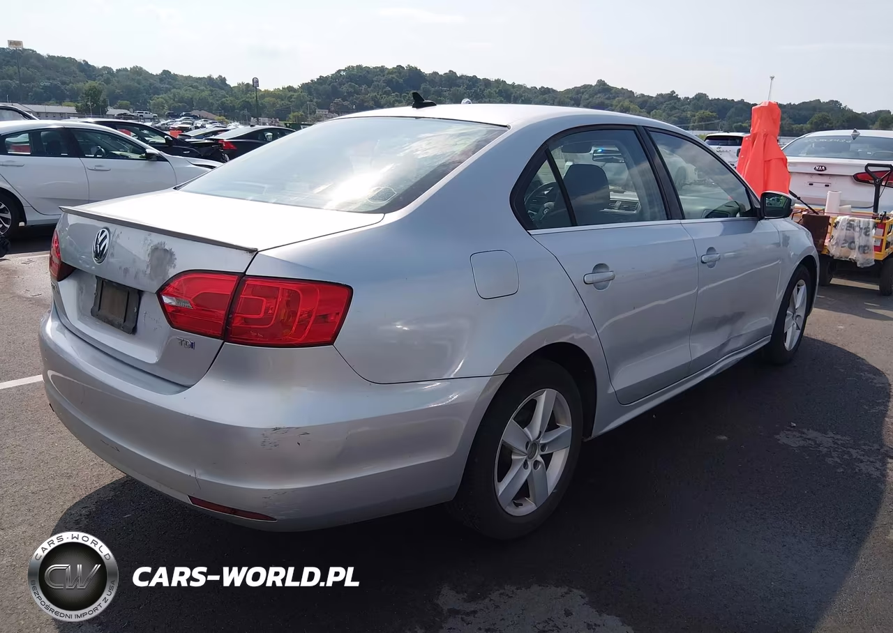 2012 Volkswagen Jetta 2.0L Tdi VIN:3VWLL7AJ0CM368343 - 4