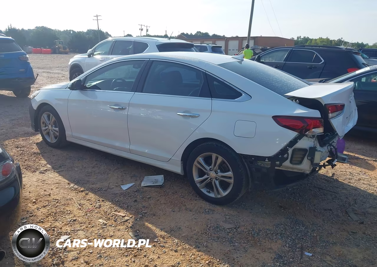 2018 Hyundai Sonata Limited VIN:5NPE34AF4JH658609 - 3