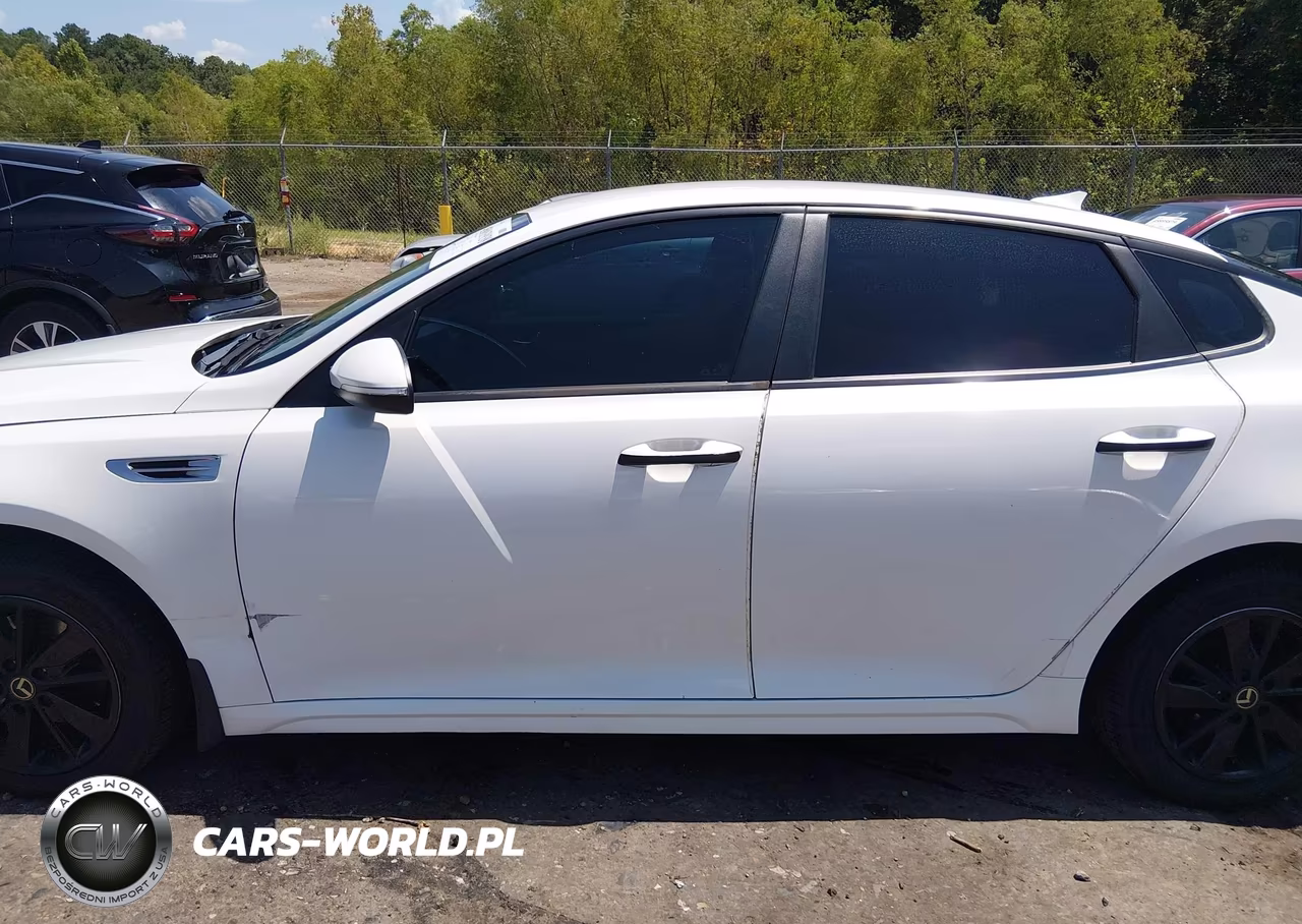 2017 Kia Optima Lx VIN:KNAGT4L3XH5146114 - 14