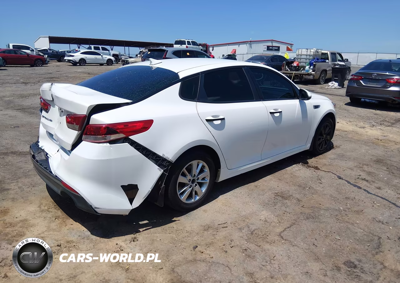 2017 Kia Optima Lx VIN:KNAGT4L3XH5146114 - 4