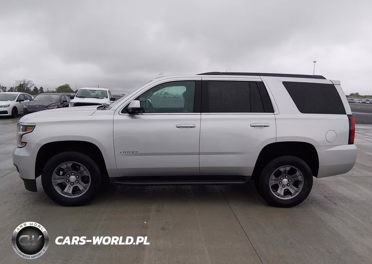 2018 Chevrolet Tahoe Ls VIN:1GNSKAEC3JR345507 - 16