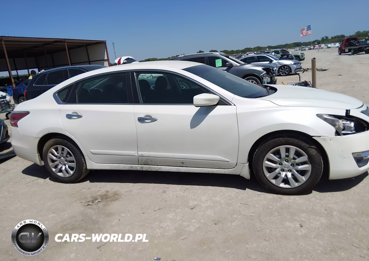 2014 Nissan Altima 2.5 S VIN:1N4AL3AP2EC416846 - 14