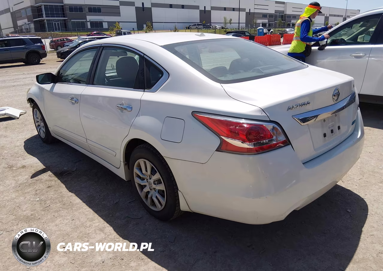 2014 Nissan Altima 2.5 S VIN:1N4AL3AP2EC416846 - 3