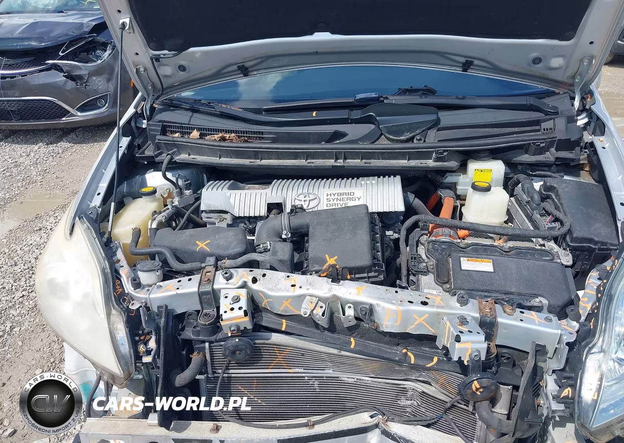 2013 Toyota Prius Two VIN:JTDKN3DU7D5562267 - 10