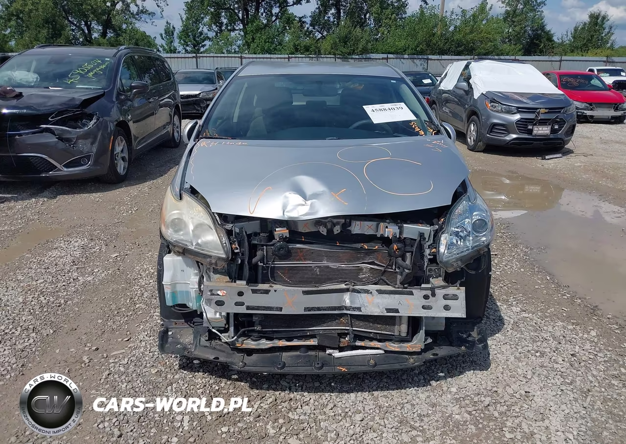 2013 Toyota Prius Two VIN:JTDKN3DU7D5562267 - 6