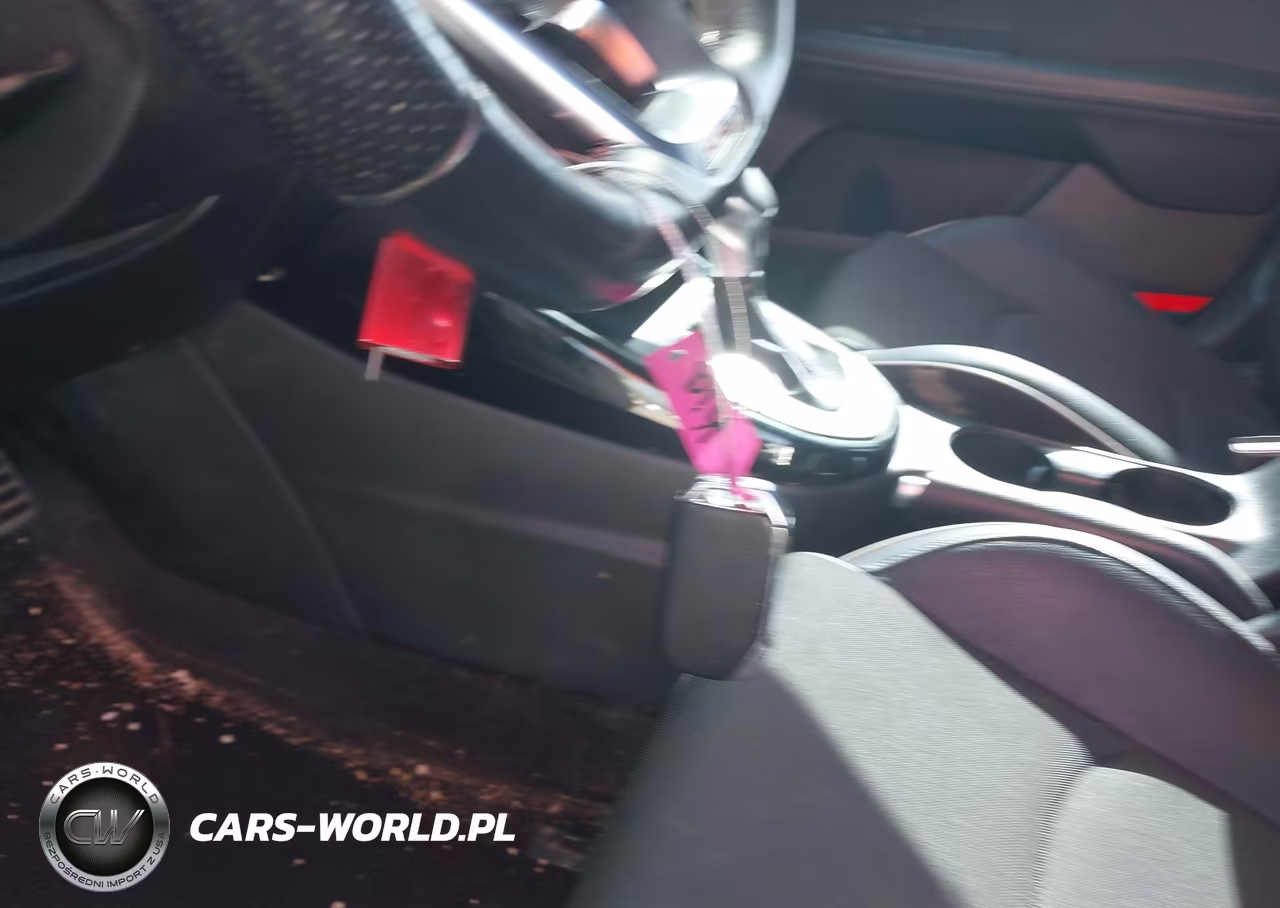 2020 Kia Forte Gt-Line VIN:3KPF34AD4LE167127 - 11