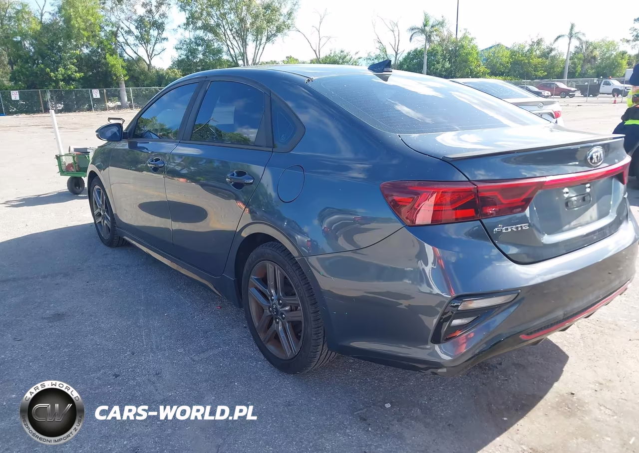 2020 Kia Forte Gt-Line VIN:3KPF34AD4LE167127 - 3