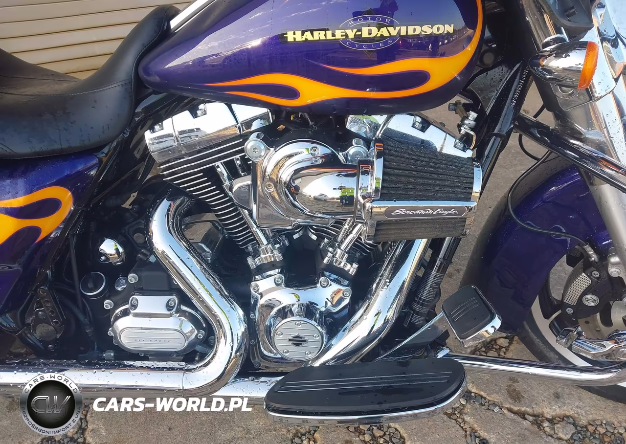 2012 Harley-Davidson Flhx Street Glide VIN:1HD1KBM14CB660370 - 8