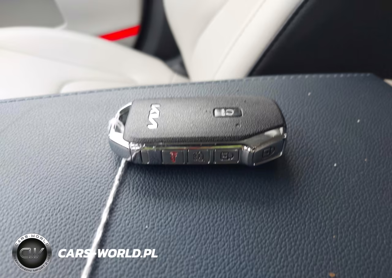 2025 Kia Sportage Hybrid Ex VIN:KNDPVCDG2S7233056 - 11