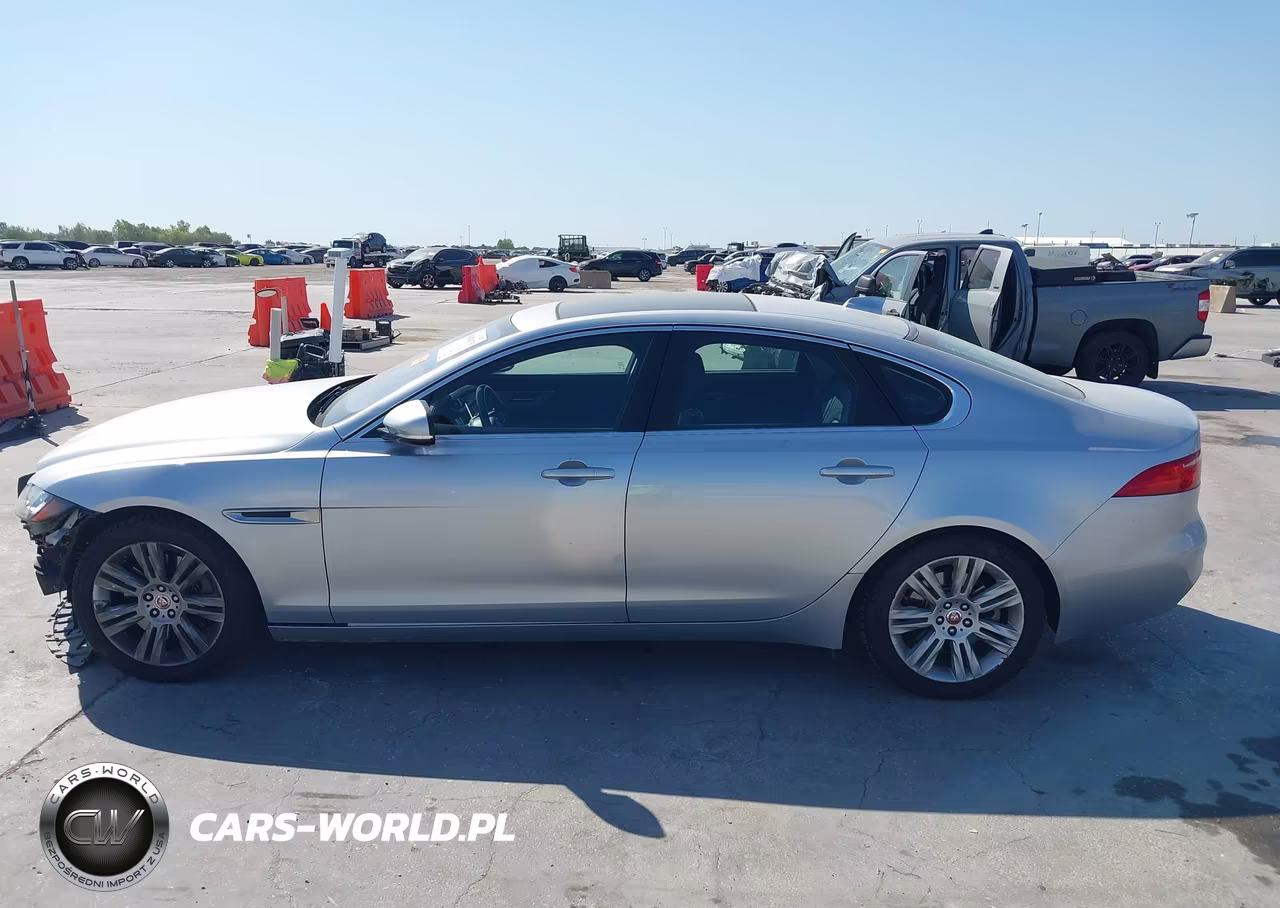 2017 Jaguar Xf 35T Premium VIN:SAJBD4BV2HCY34778 - 15