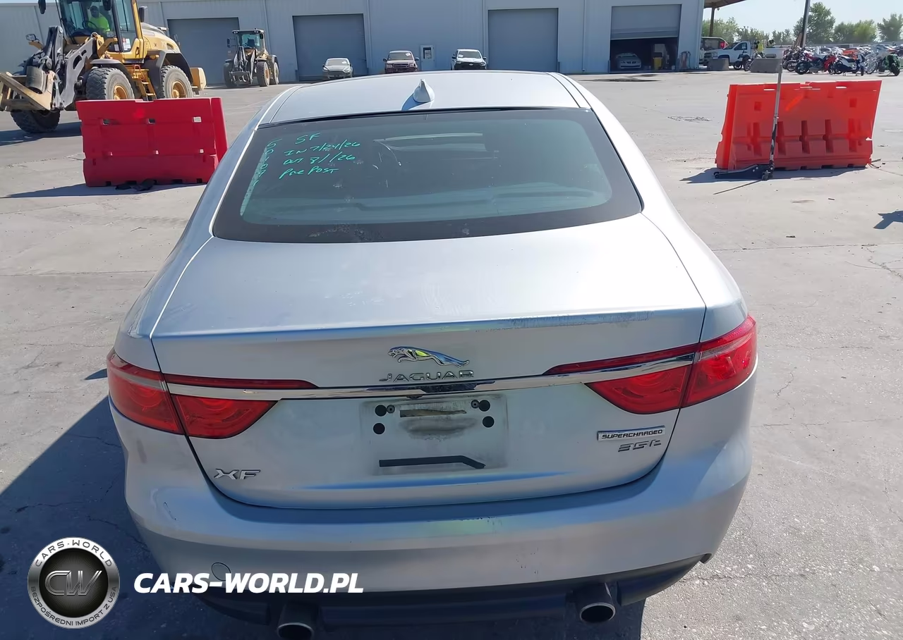 2017 Jaguar Xf 35T Premium VIN:SAJBD4BV2HCY34778 - 17