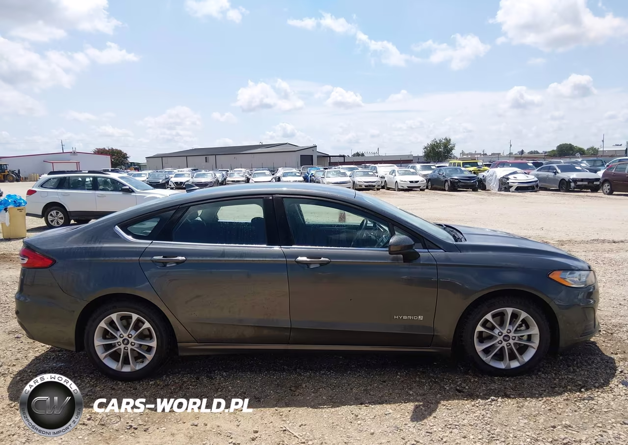 2019 Ford Fusion Hybrid Se VIN:3FA6P0LU5KR258687 - 15