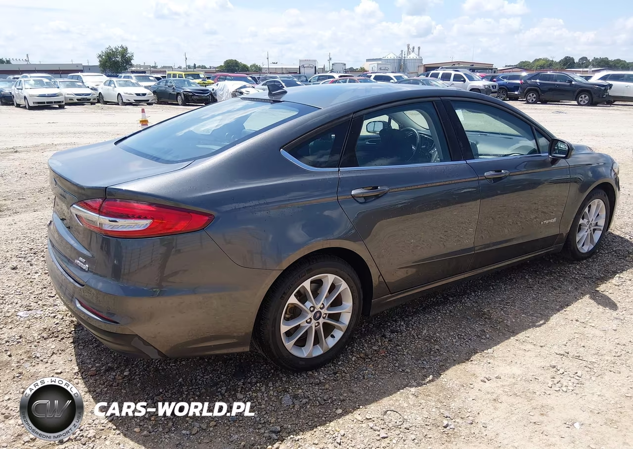 2019 Ford Fusion Hybrid Se VIN:3FA6P0LU5KR258687 - 4
