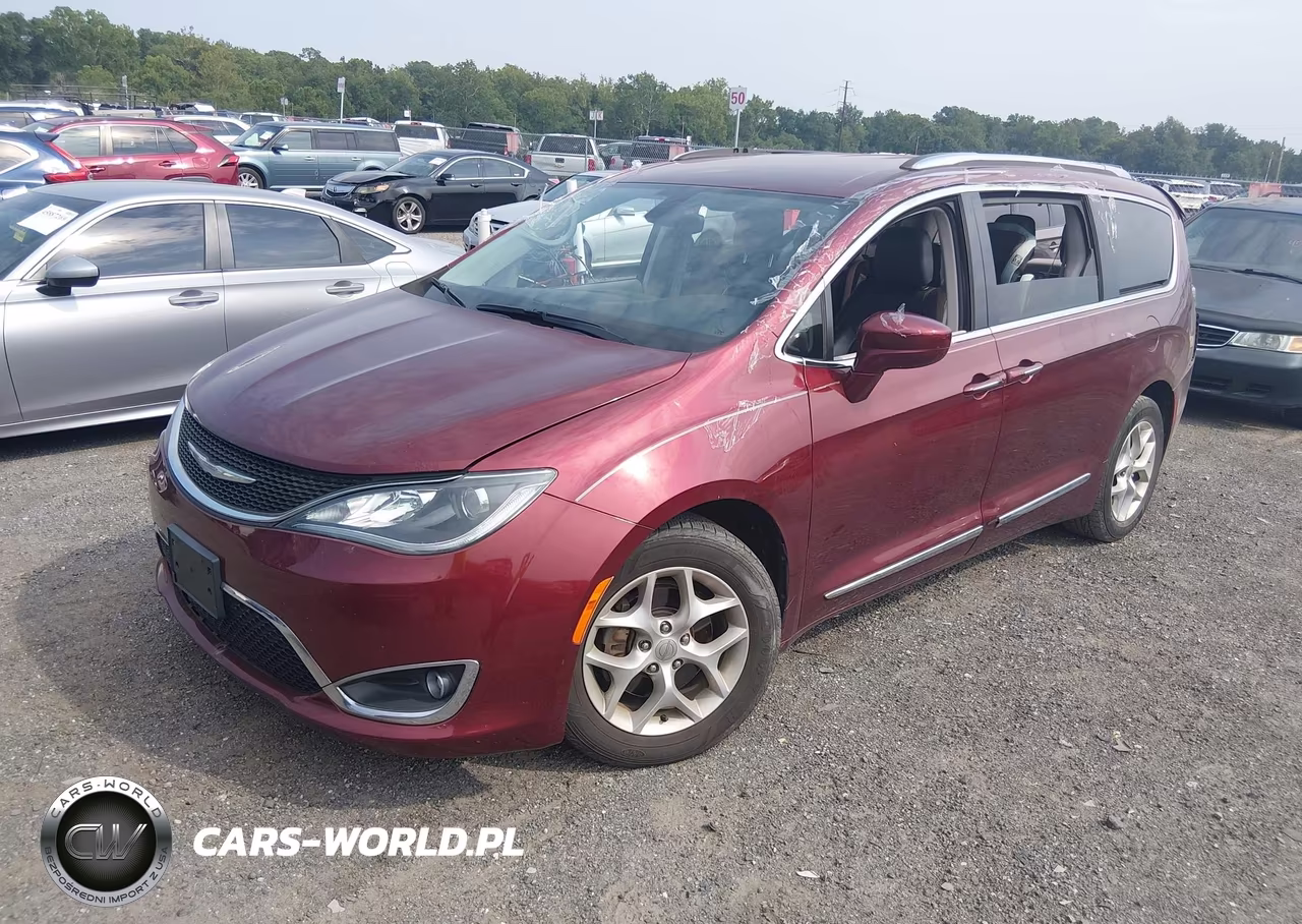 2017 Chrysler Pacifica Touring-L Plus VIN:2C4RC1EG6HR513796 - 2
