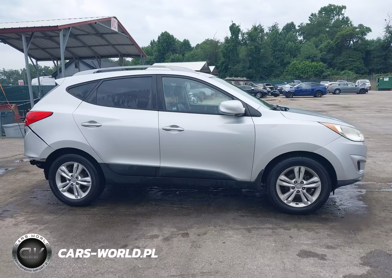 2011 Hyundai Tucson Gls VIN:KM8JU3AC6BU192504 - 13
