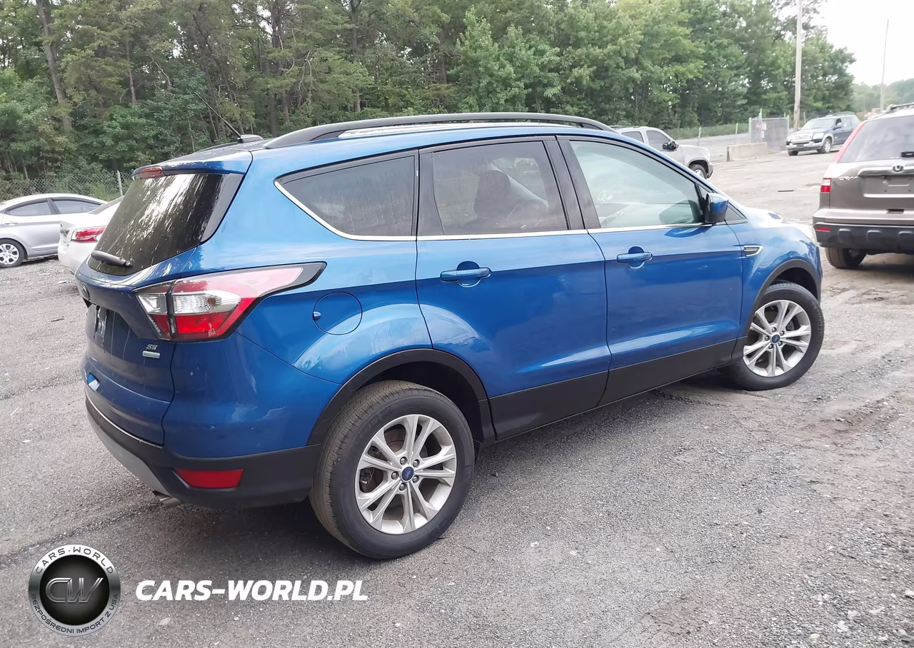 2018 Ford Escape Se VIN:1FMCU0GD2JUA76433 - 4