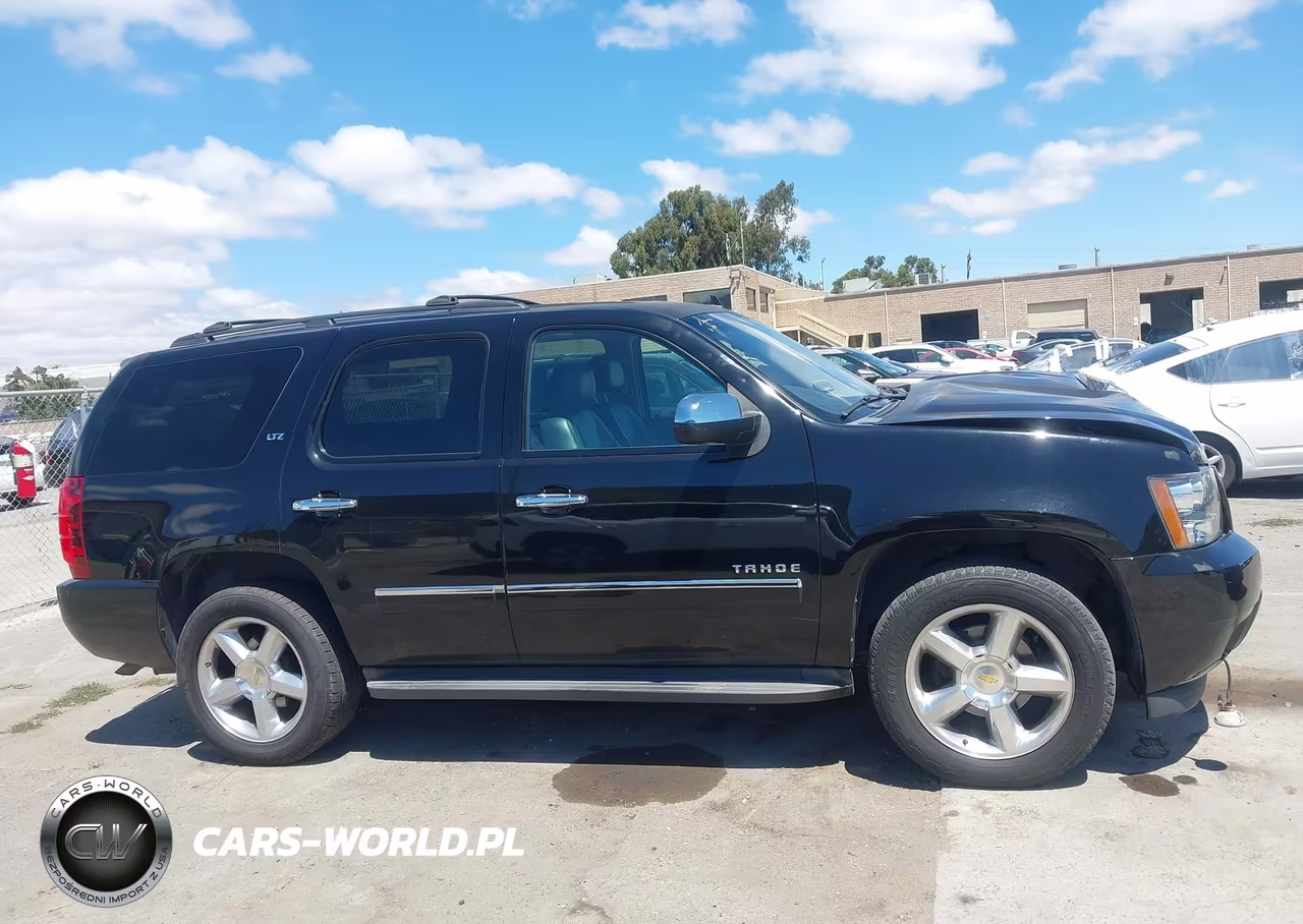 2014 Chevrolet Tahoe Ltz VIN:1GNSKCE01ER132059 - 13