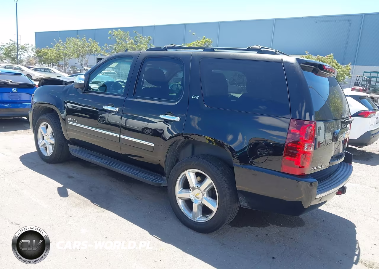 2014 Chevrolet Tahoe Ltz VIN:1GNSKCE01ER132059 - 3