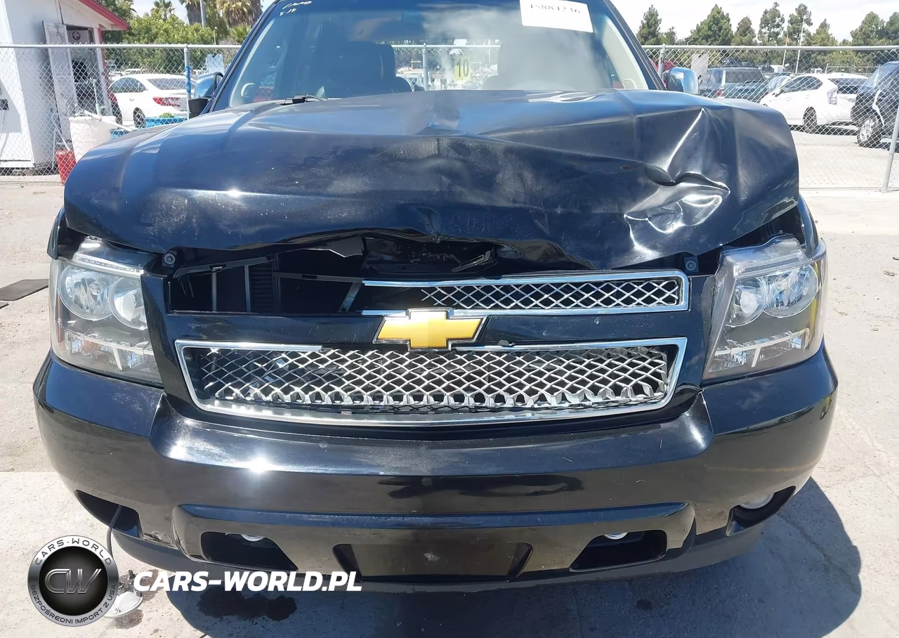 2014 Chevrolet Tahoe Ltz VIN:1GNSKCE01ER132059 - 6