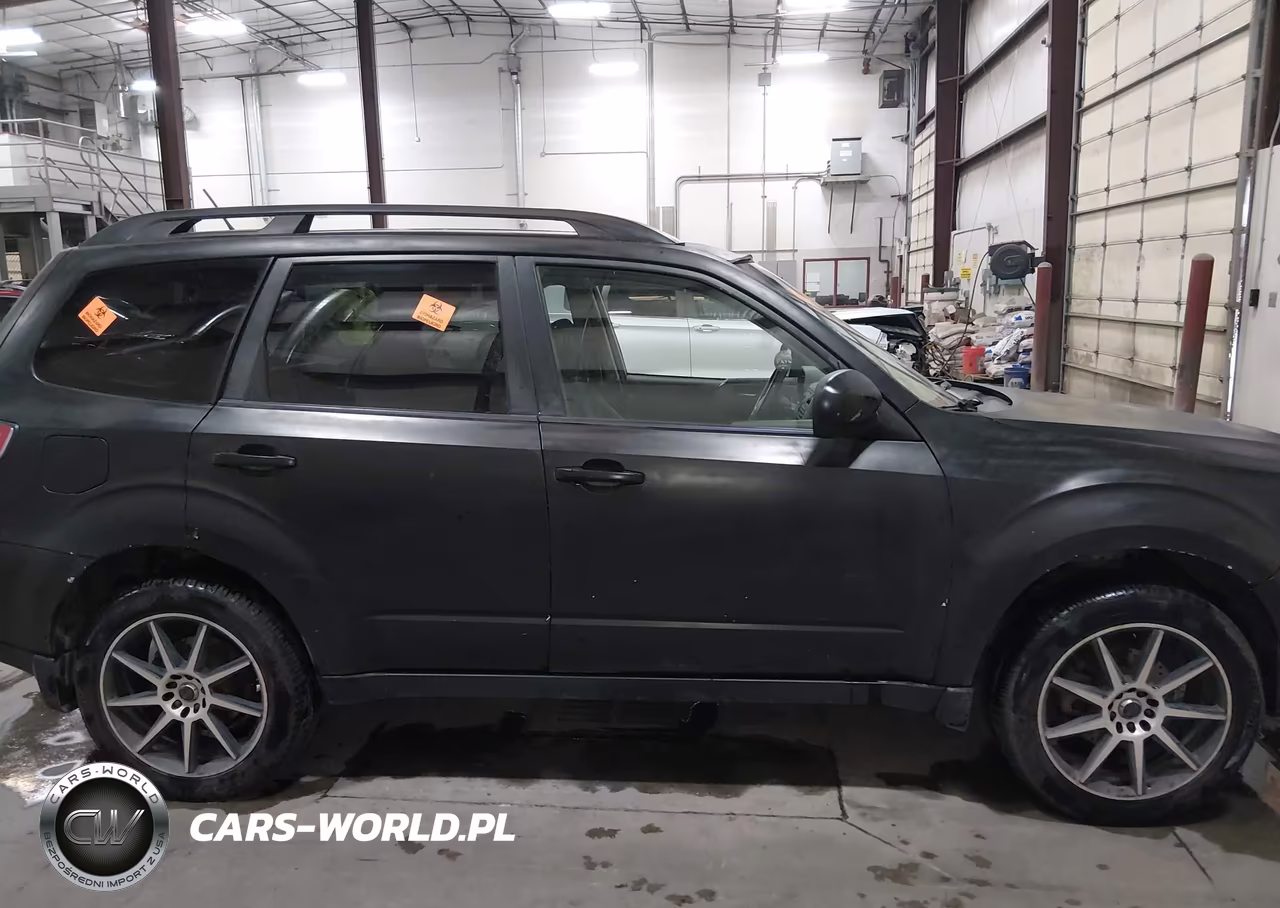 2011 Subaru Forester 2.5X Premium VIN:JF2SHADC2BH774638 - 13